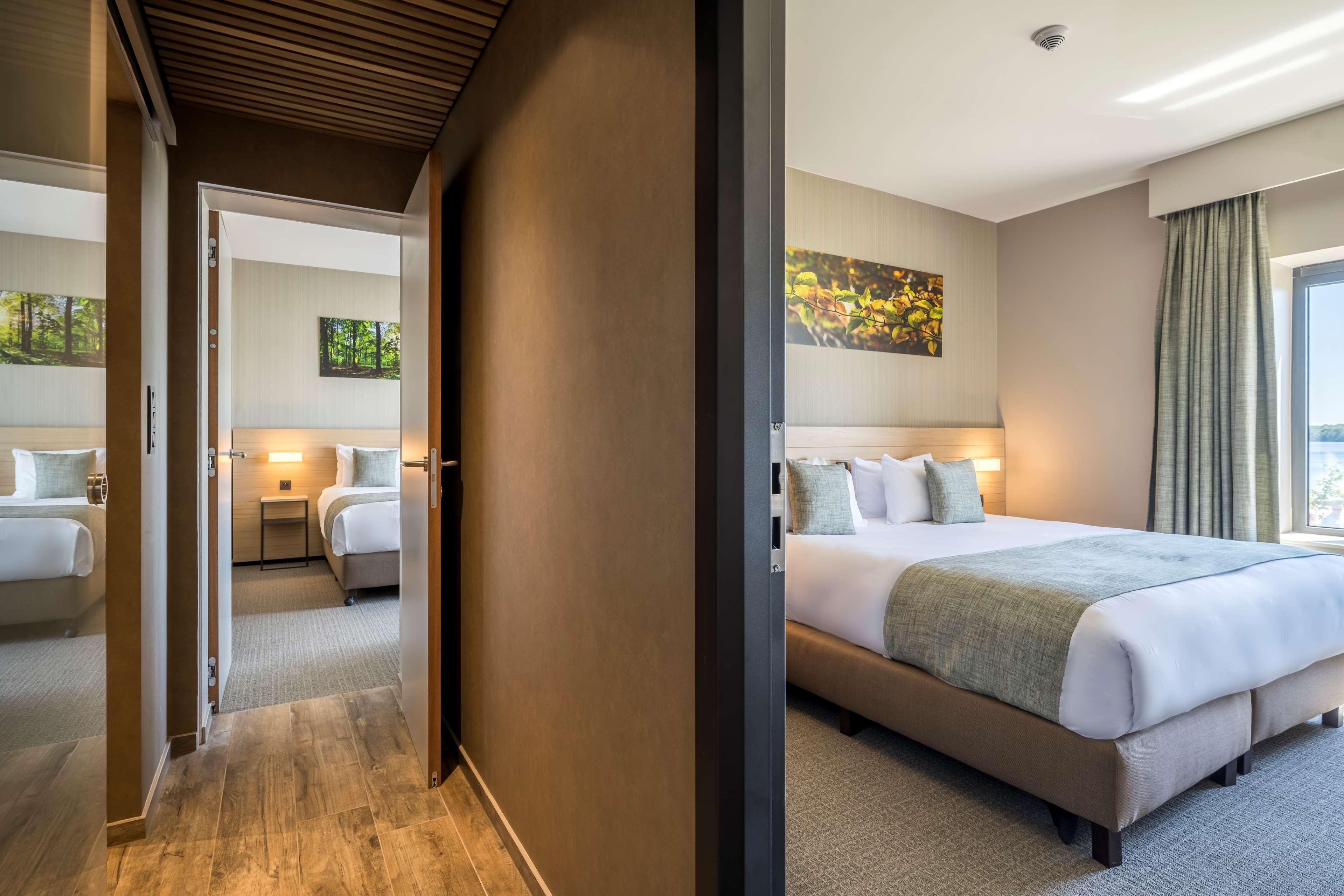 Golden Lakes Hotel Boussu-lez-Walcourt Экстерьер фото